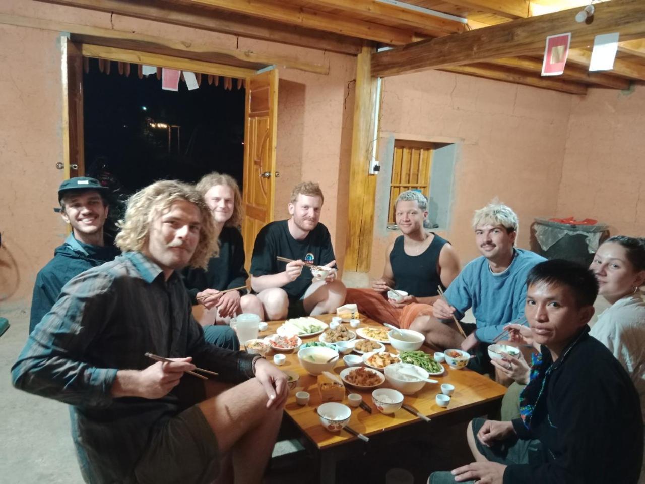 Quan Ba Hoang Nam Homestay الغرفة الصورة